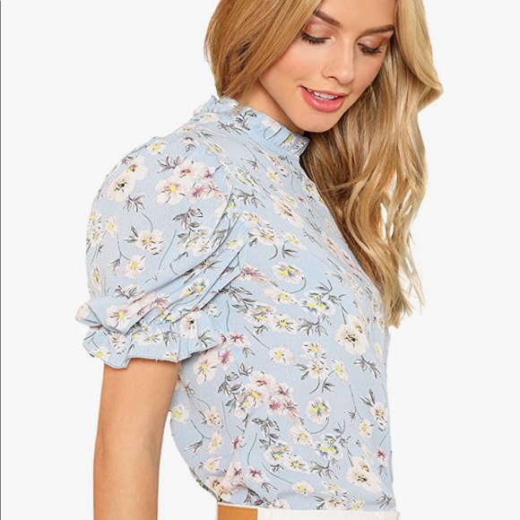 Women's Floral Print Ruffle Puff Shirt - Picture 2 of 5